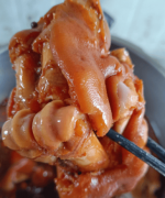 <b>正在合作激烈的商圈中</b>